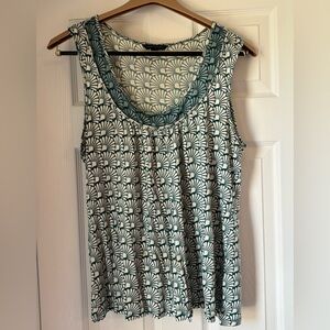 Banana Republic Green and White Scoop Neck Printed Tank